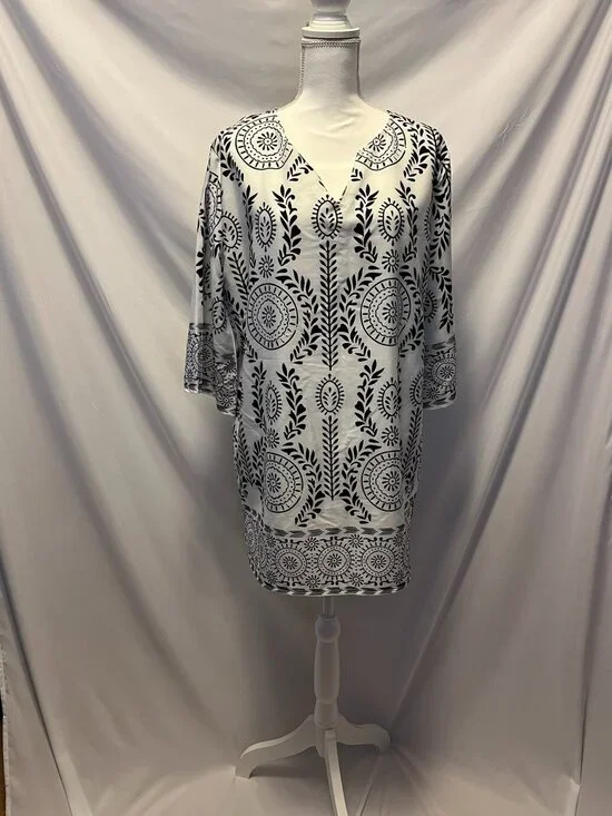 XIIX Graphic Trailing Leaf Kaftan – One Size – NWT - Picture 4 of 14